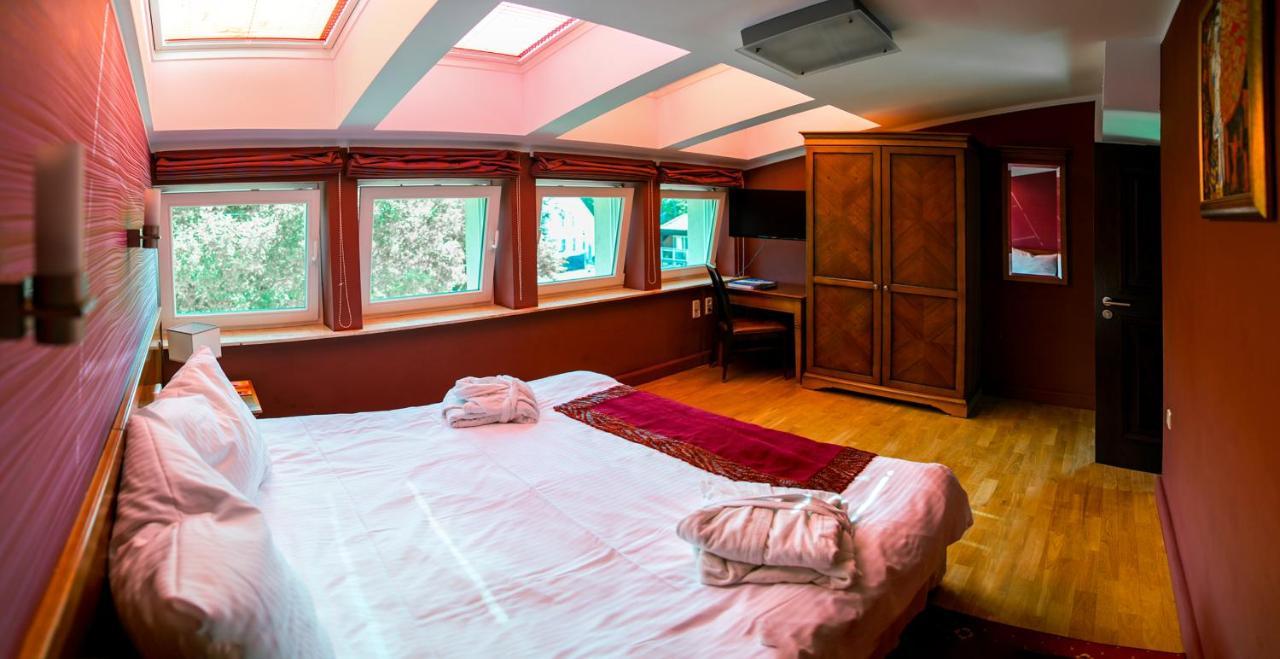 Hotel Apollo ดาร์โลฟโก ภายนอก รูปภาพ